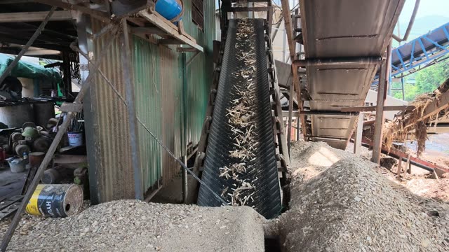 Wood Chip Conveyor Feed