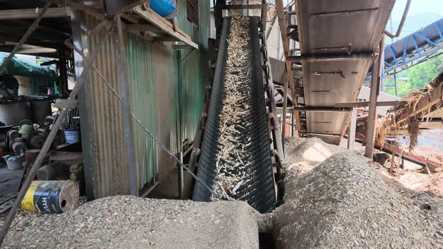 Timber Chipping Machine Close