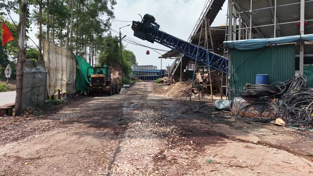 Conveyor Arm Over Dirt Road
