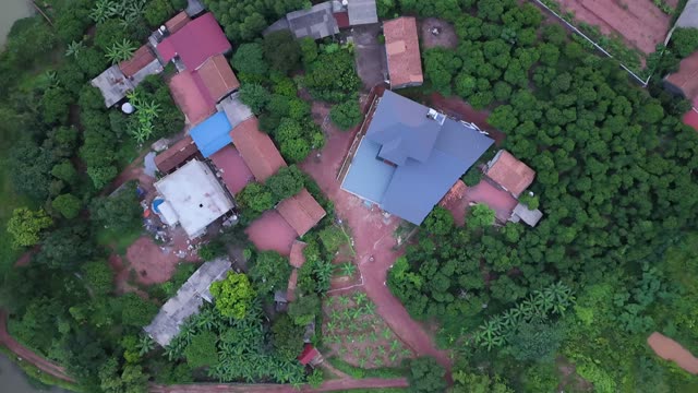 Hillside Homes And Gardens