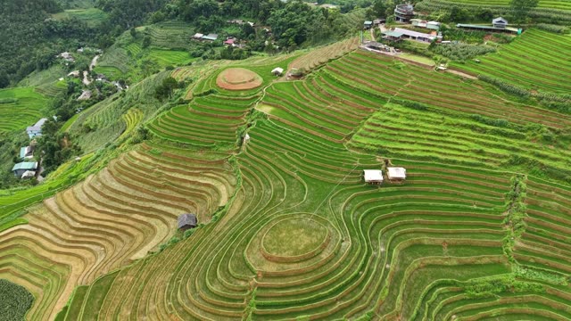 Village Terraces With Round Field