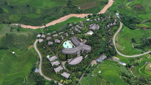 Eco Lodge Pool Overlooking River
