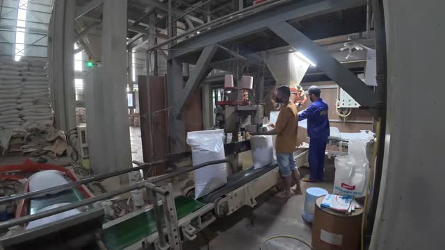 Feed Mill Bagging Station