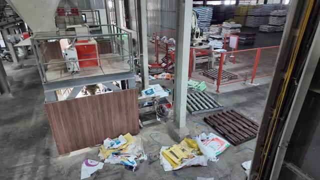 Overhead Feed Plant Floor