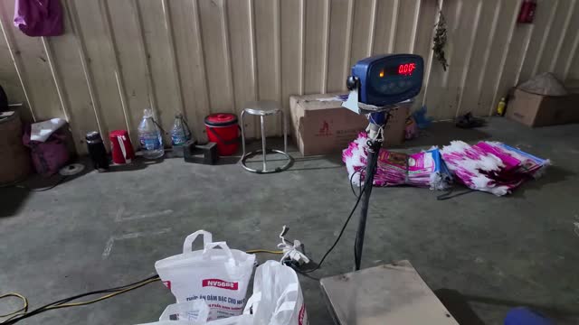 Digital Scale Feed Bagging