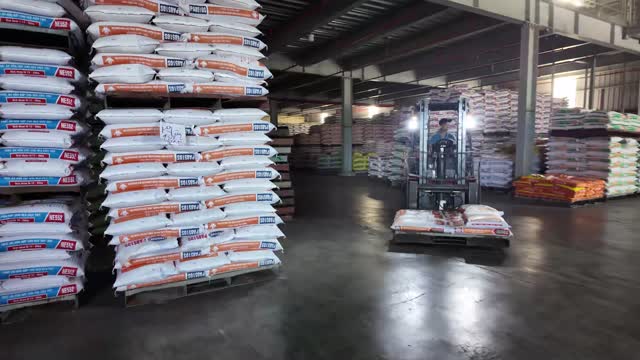 Feed Warehouse With Forklift