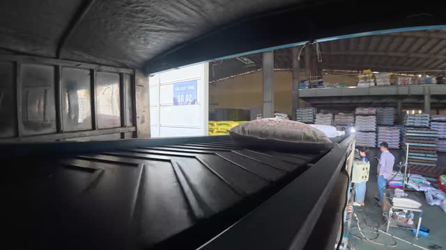 Conveyor Belt In Feed Warehouse