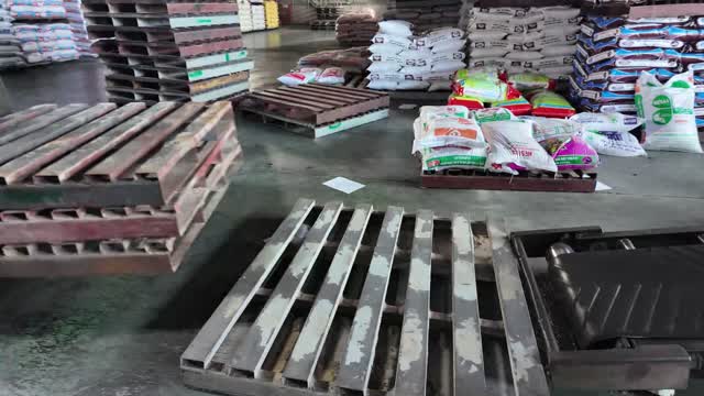 Wooden Pallets And Feed Stock