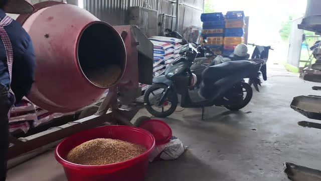 Mixing Grain Animal Feed