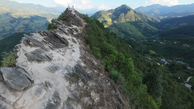 Jagged Rock Ridge Summit