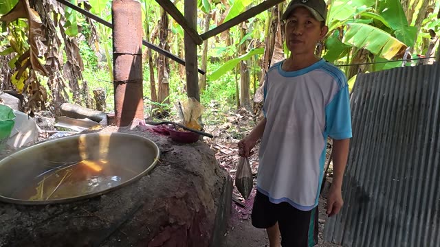 Preparing Dyed Sedge For Mats