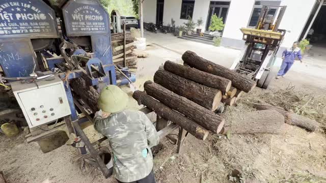 Positioning Logs For Sawing