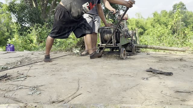 Operating The Winch